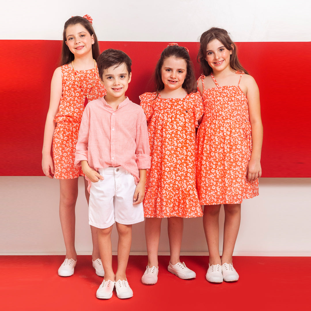 Vestido engomado flores rojas