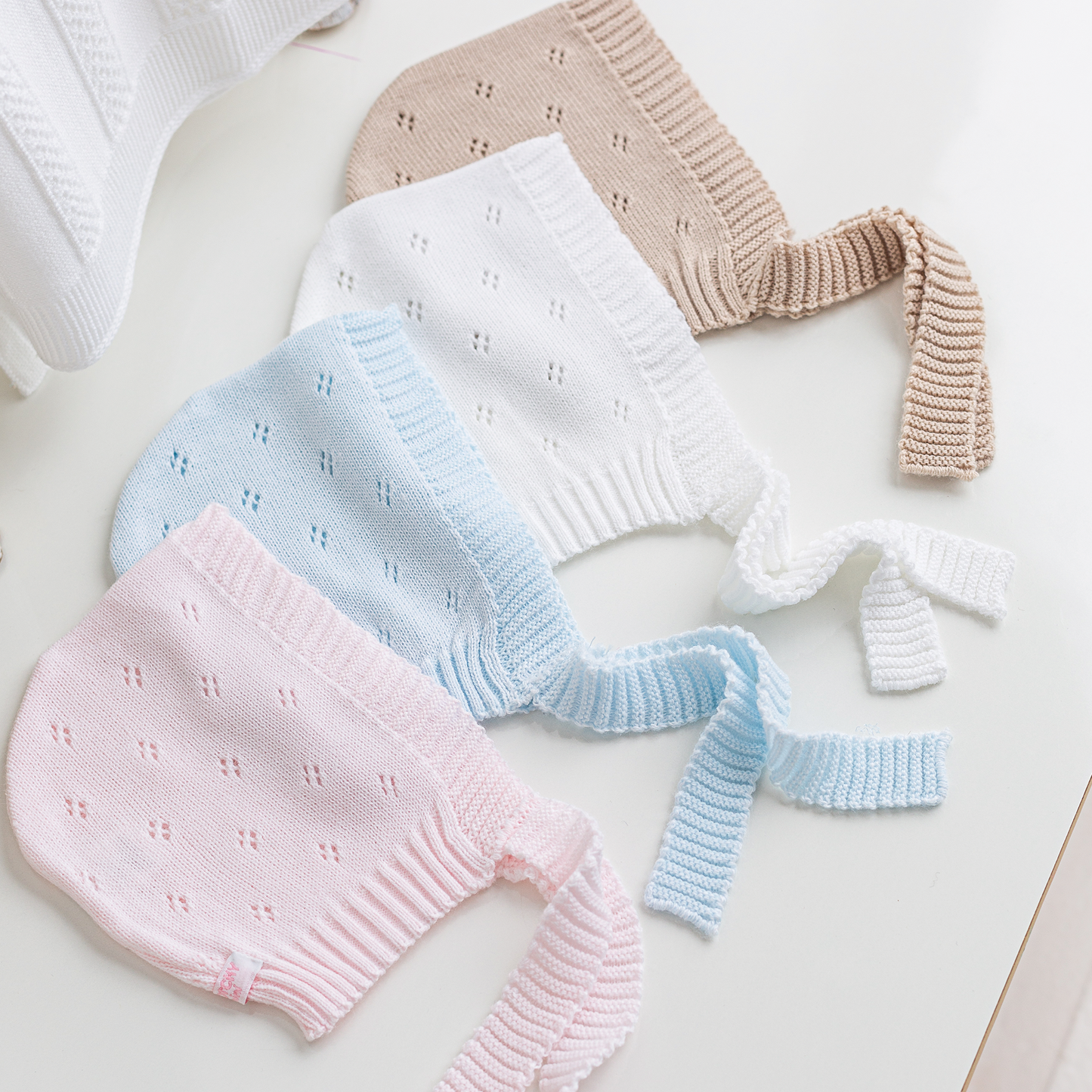 Capota calada celeste