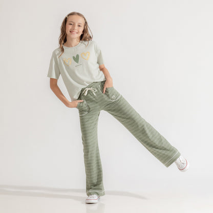 Pantalon buzo con corazon rayas verde